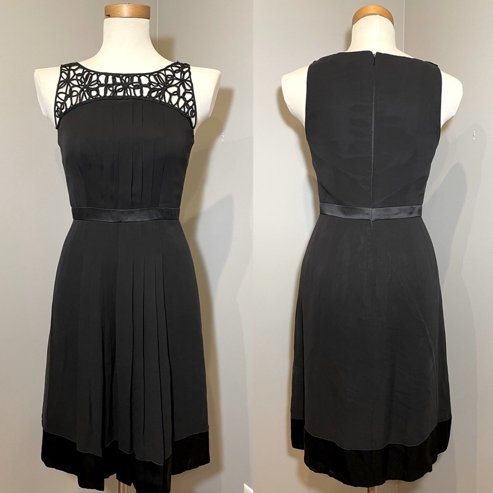 CARMEN MARC VALVO Silk Sleeveless Cocktail Dress Size 2